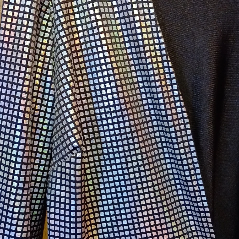 Dress - Picture 2 of 4